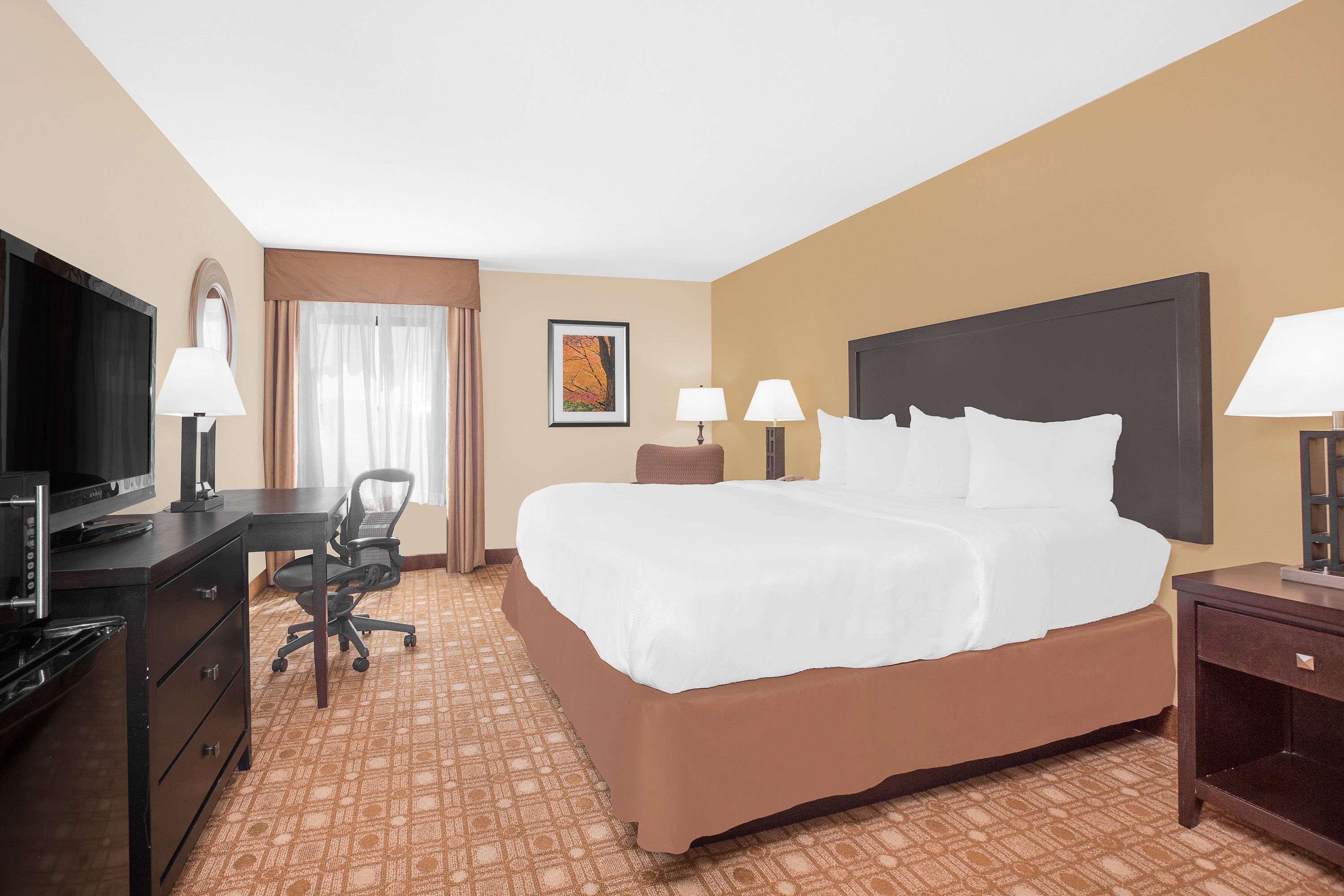 Hotel Baymont By Wyndham Augusta West Extérieur photo