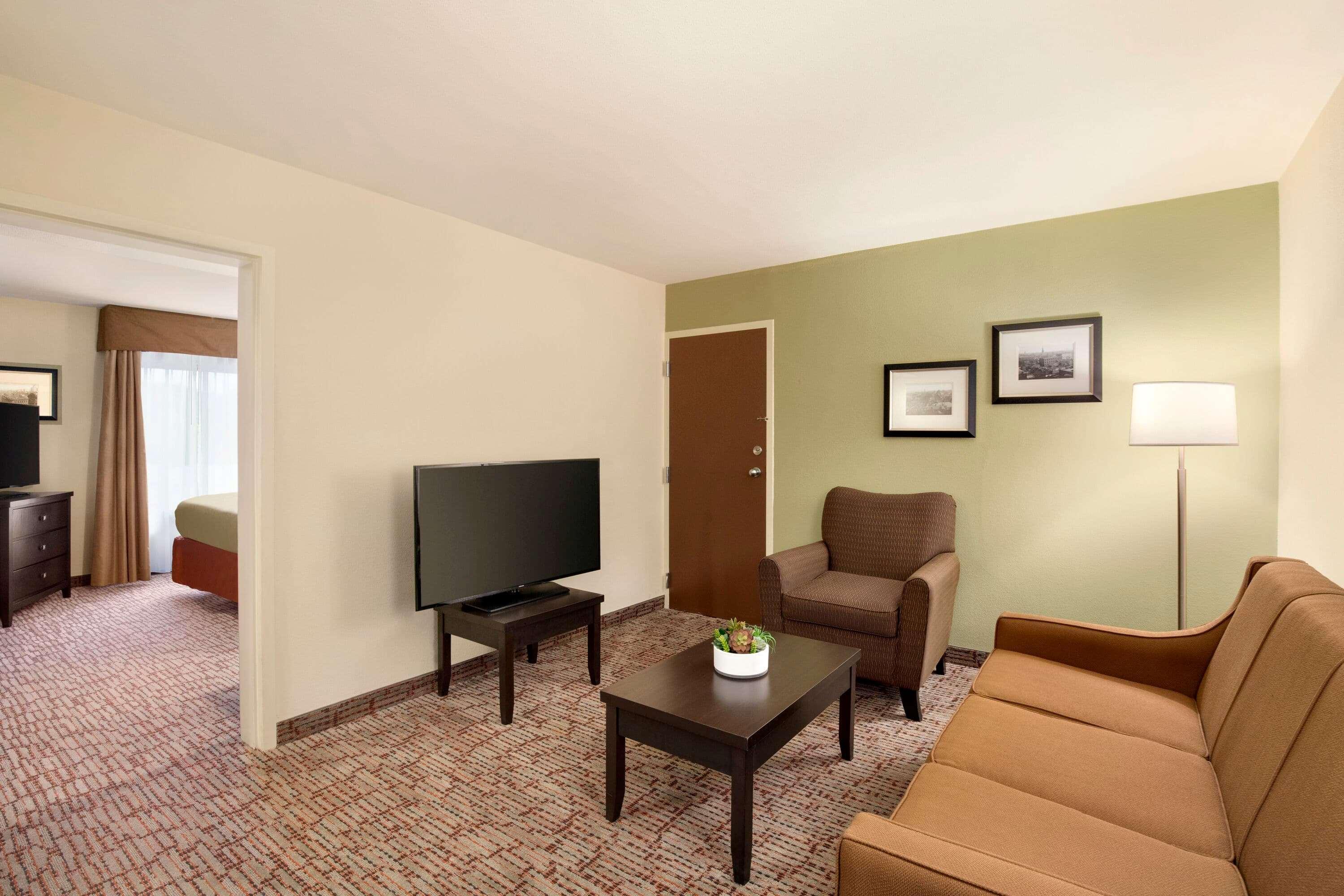Hotel Baymont By Wyndham Augusta West Extérieur photo