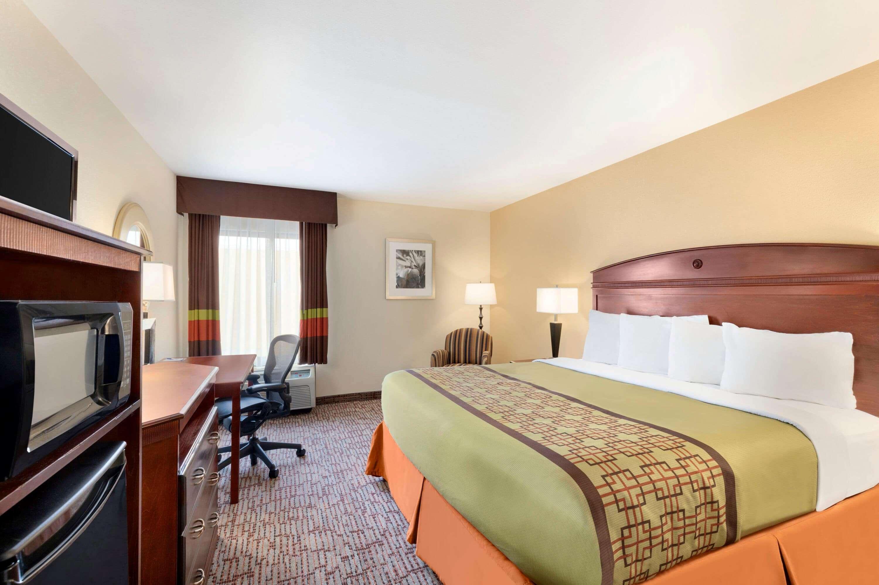 Hotel Baymont By Wyndham Augusta West Extérieur photo