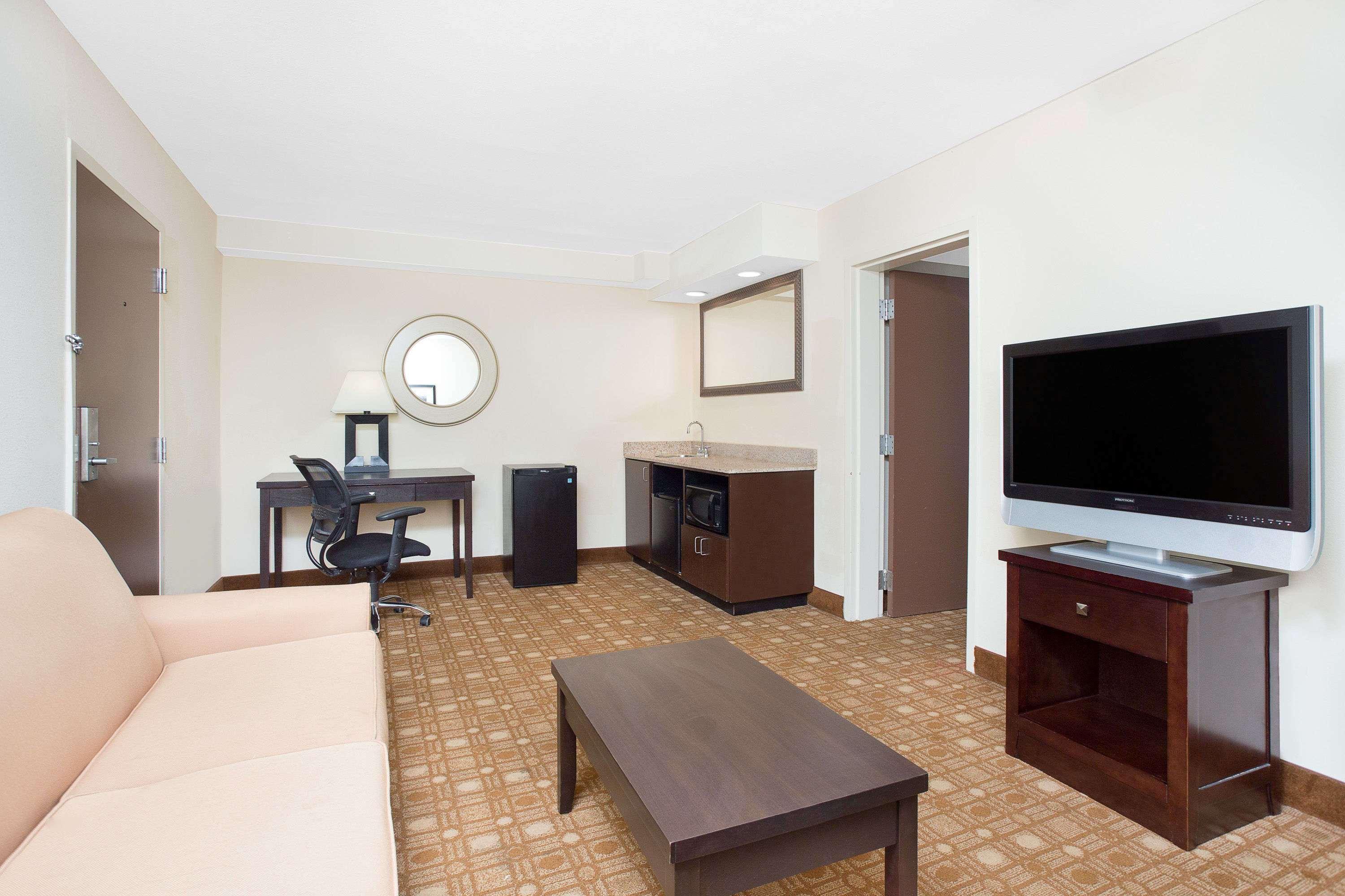 Hotel Baymont By Wyndham Augusta West Extérieur photo