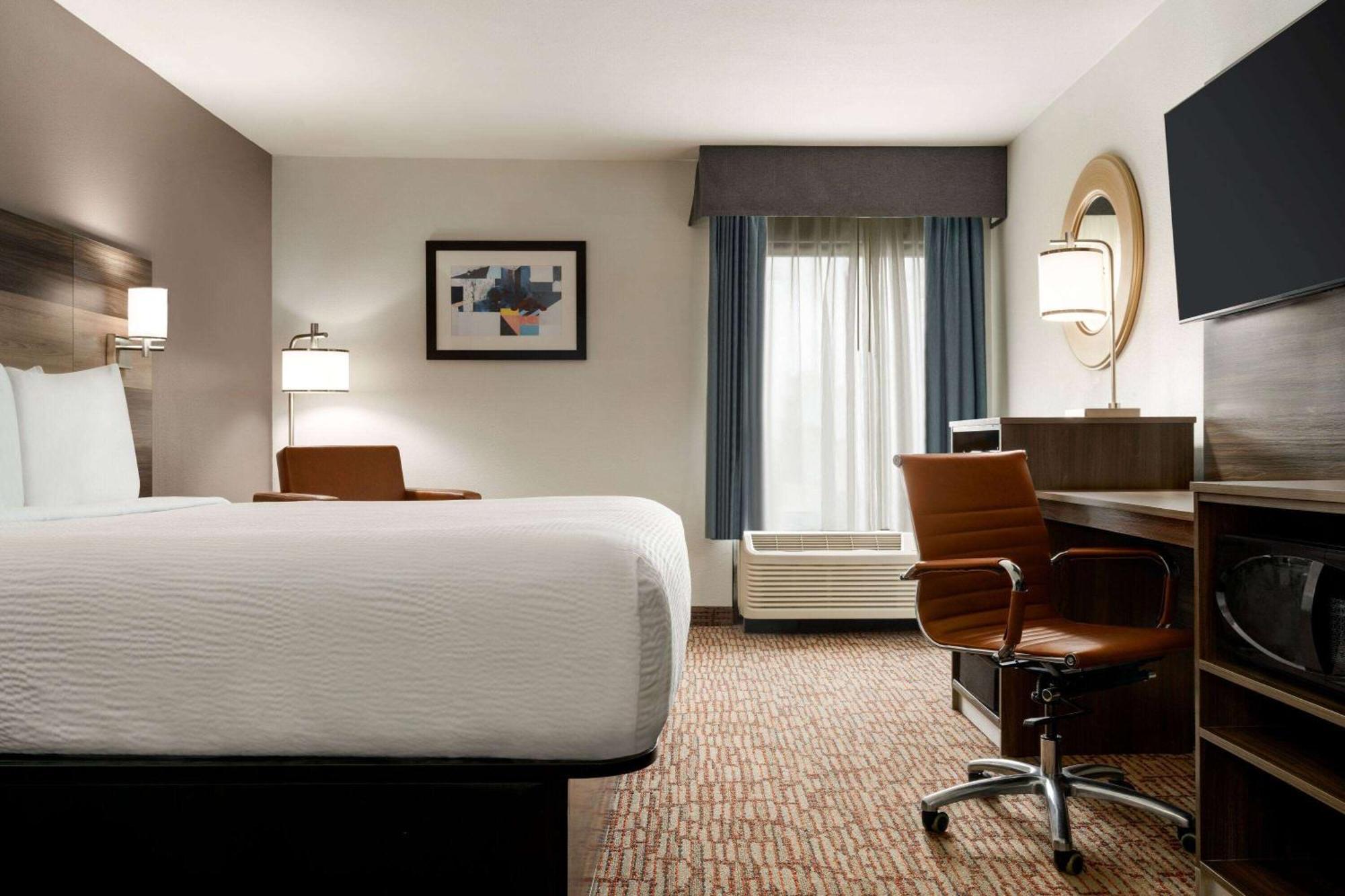 Hotel Baymont By Wyndham Augusta West Extérieur photo
